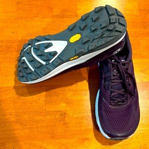 Topo Ultraventure 2 trail running sneakers size 10